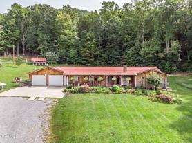 424 Roaring Creek Rd - Photo 1 of 1