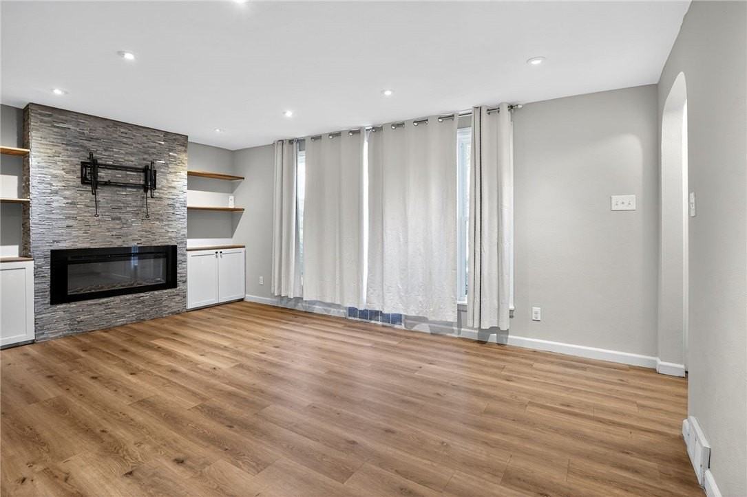 546 Roseland Avenue - Photo 6 of 21