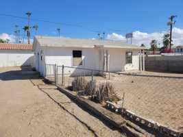 featured image of 221 S 5th Ave