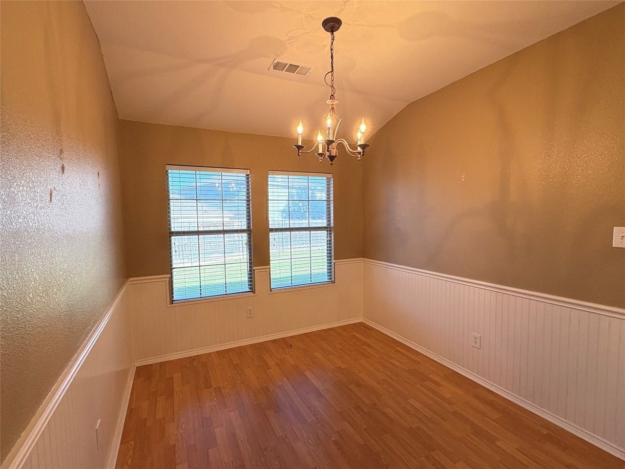 6069 Belmont Stakes Dr - Photo 3 of 17