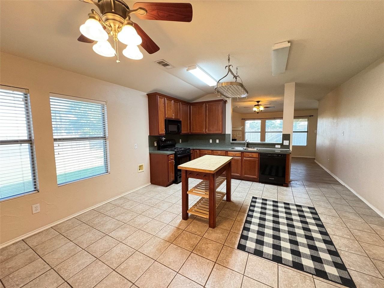 6069 Belmont Stakes Dr - Photo 5 of 17