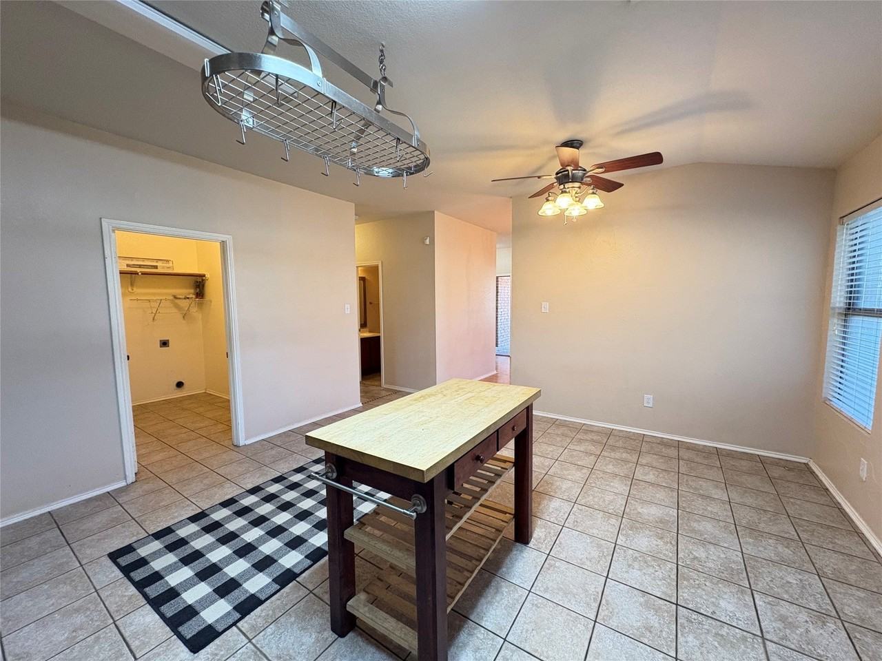 6069 Belmont Stakes Dr - Photo 7 of 17