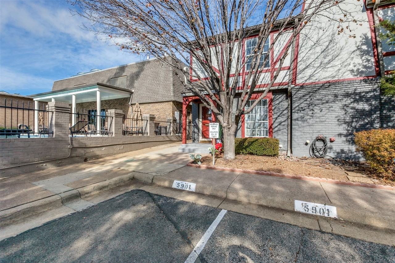 5901 Copperwood Ln
