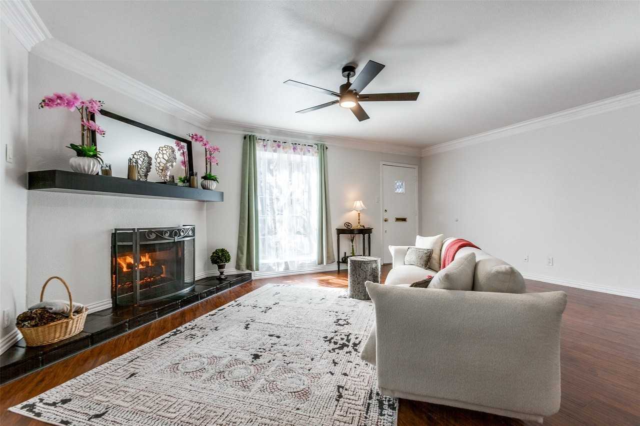 5901 Copperwood Ln - Photo 4 of 25