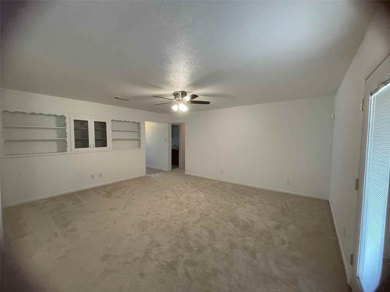 1915 Signet Dr - Photo 6 of 18