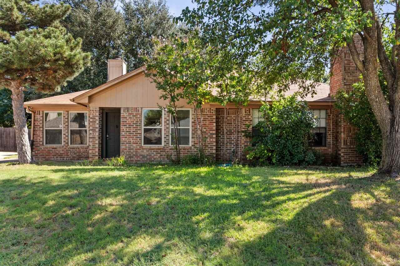 2806 London Court - Photo 2 of 33