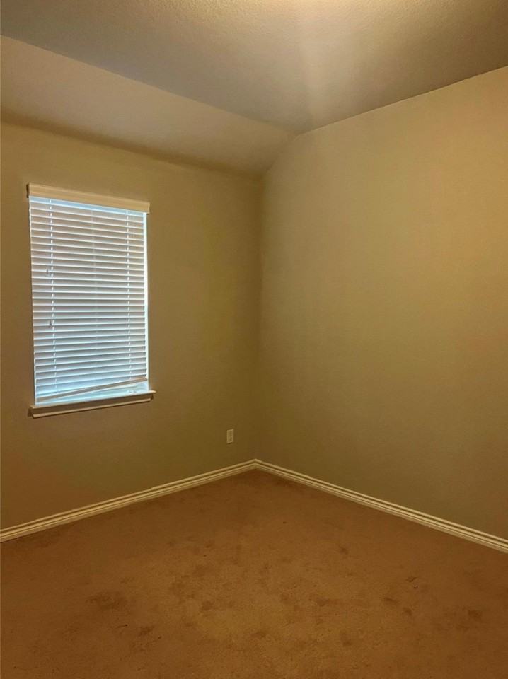 1212 Trumpet Drive - Photo 6 of 9