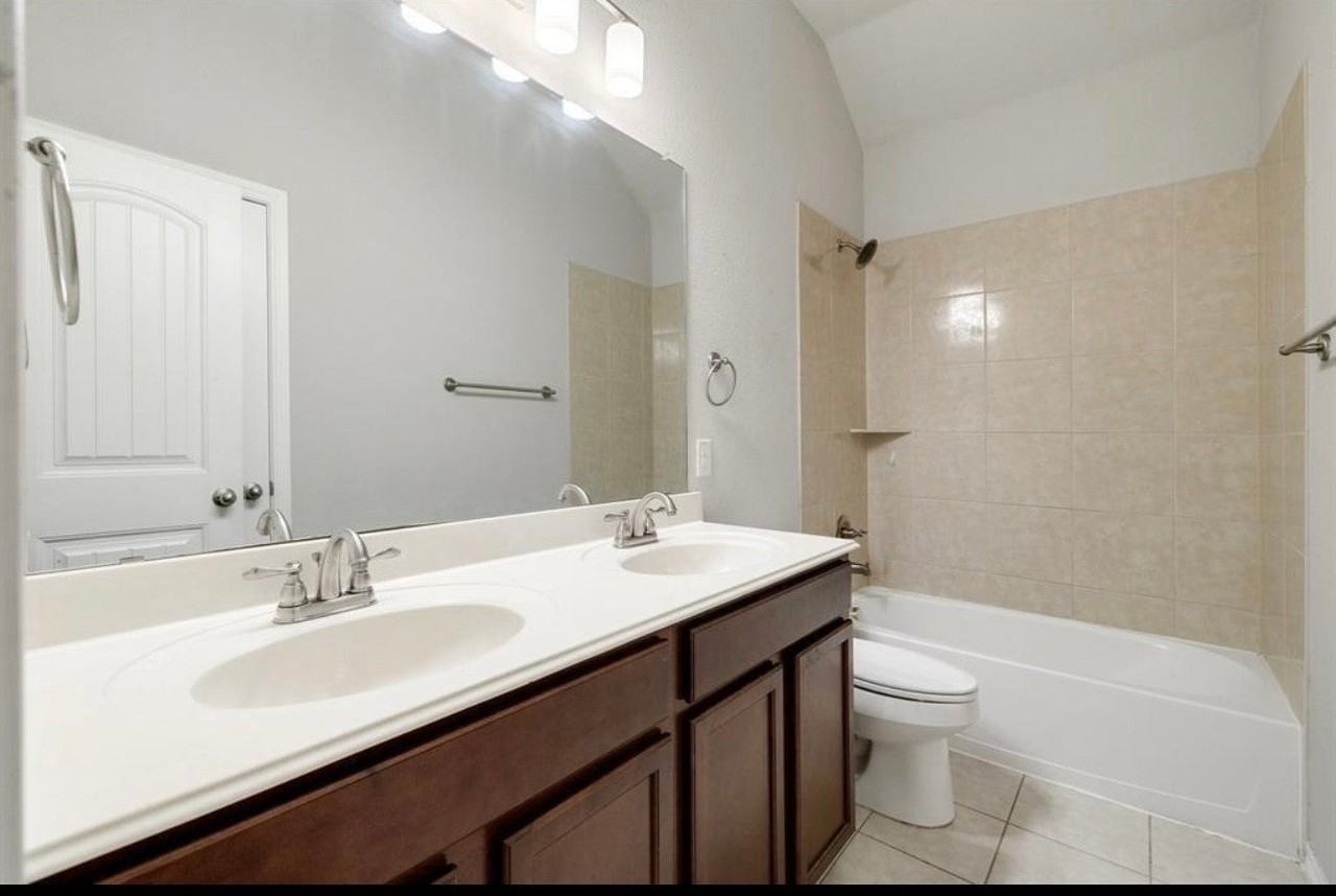 1212 Trumpet Drive - Photo 7 of 9