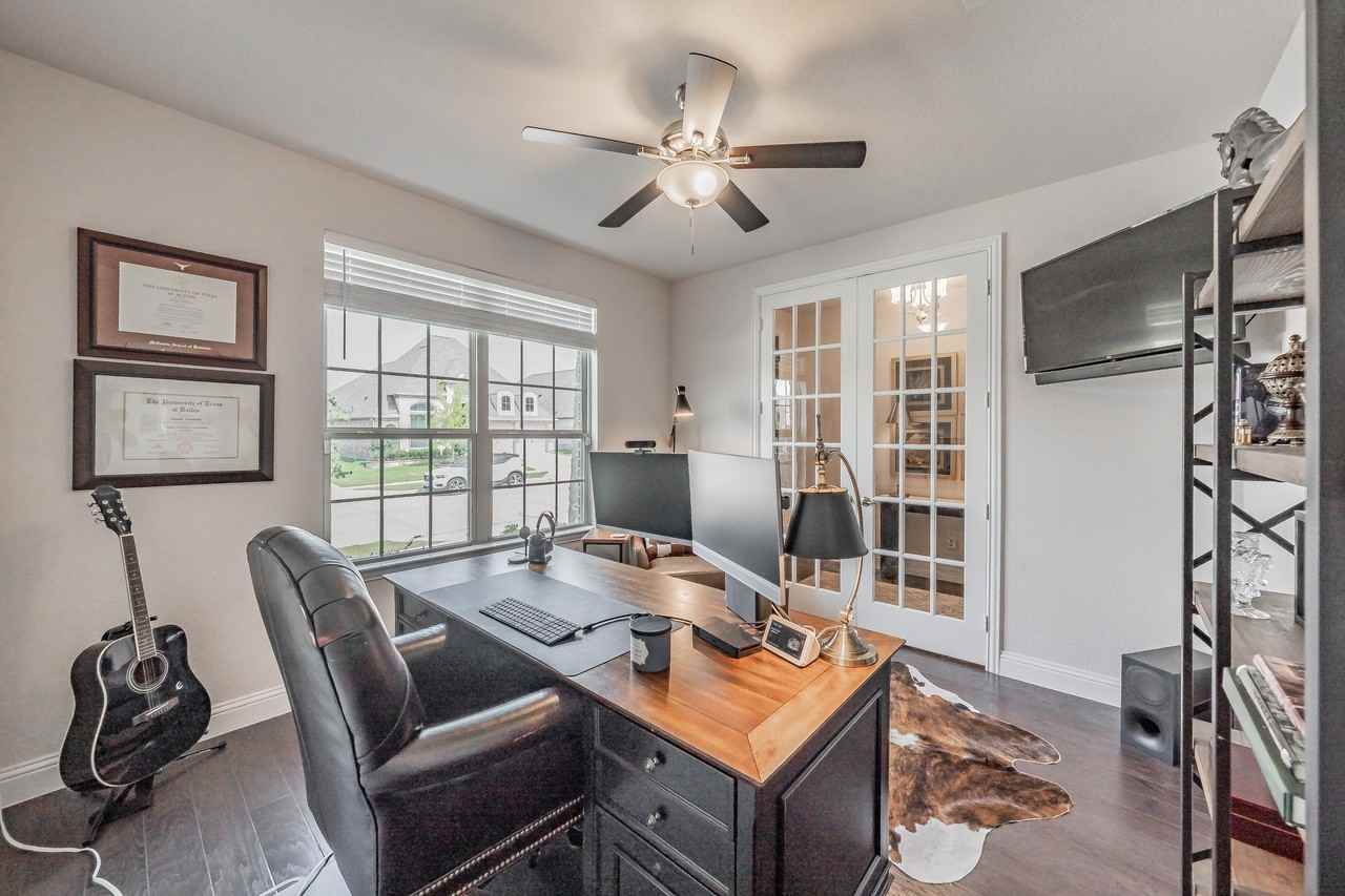 3723 Birch Wood Ct - Photo 2 of 40