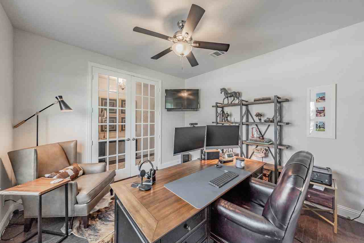 3723 Birch Wood Ct - Photo 3 of 40