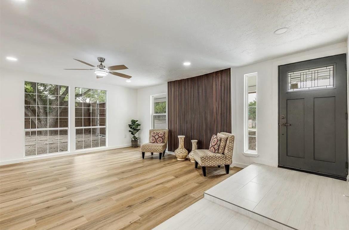 3657 High Vista Dr - Photo 2 of 20