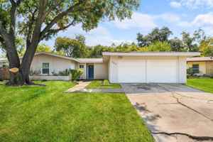 featured image of 2426 Cloverdale St