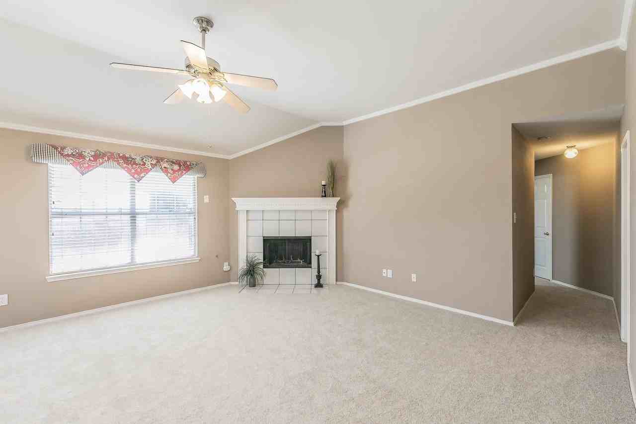 8301 Clearbrook Drive - Photo 4 of 28