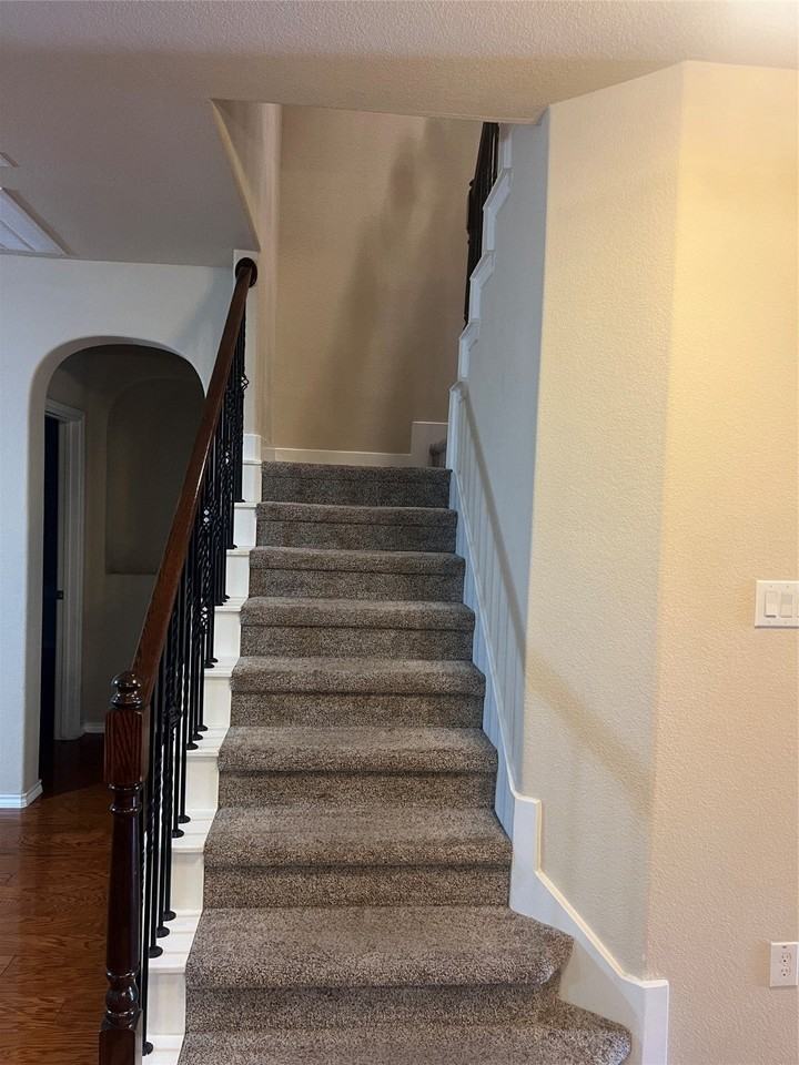 1820 Jacona Trail - Photo 3 of 20