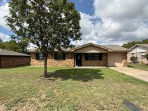 231 Redbud St - Photo 1 of 1