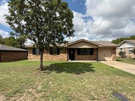 featured image of 231 Redbud St