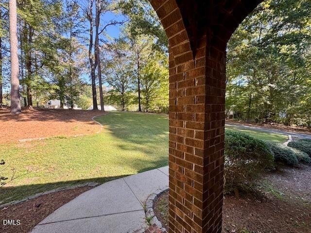 2095 Woodberry Dr - Photo 2 of 44