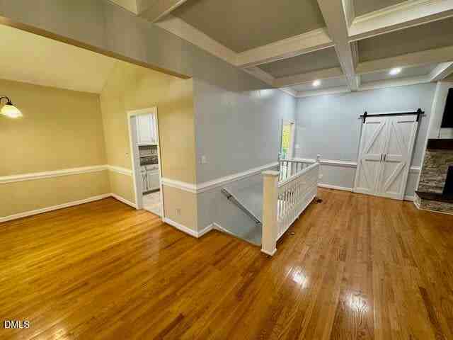 2095 Woodberry Dr - Photo 4 of 44