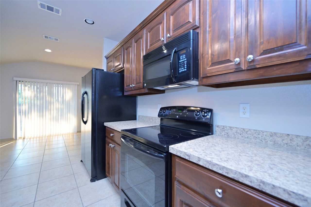 5113 Britton Ridge Ln - Photo 5 of 40