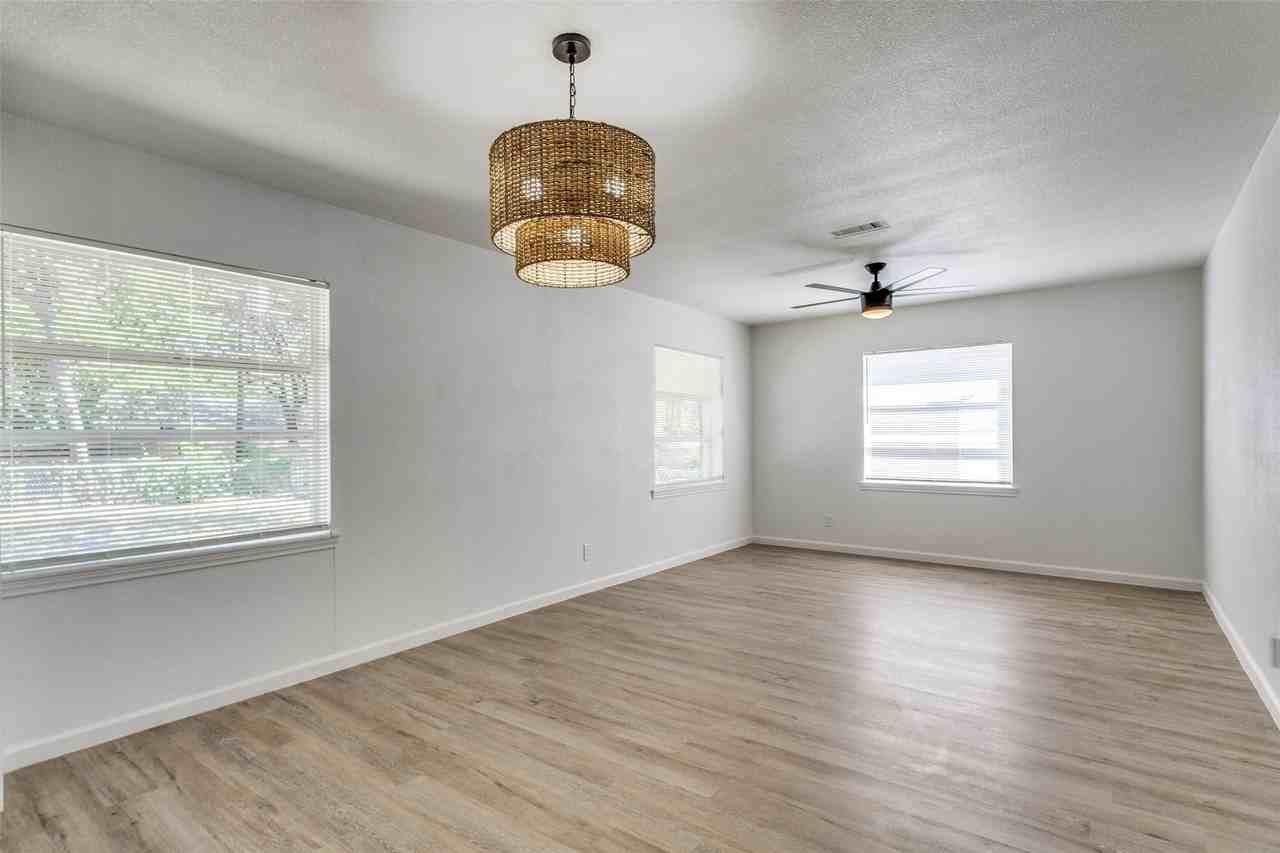 3227 San Paula Avenue - Photo 2 of 12