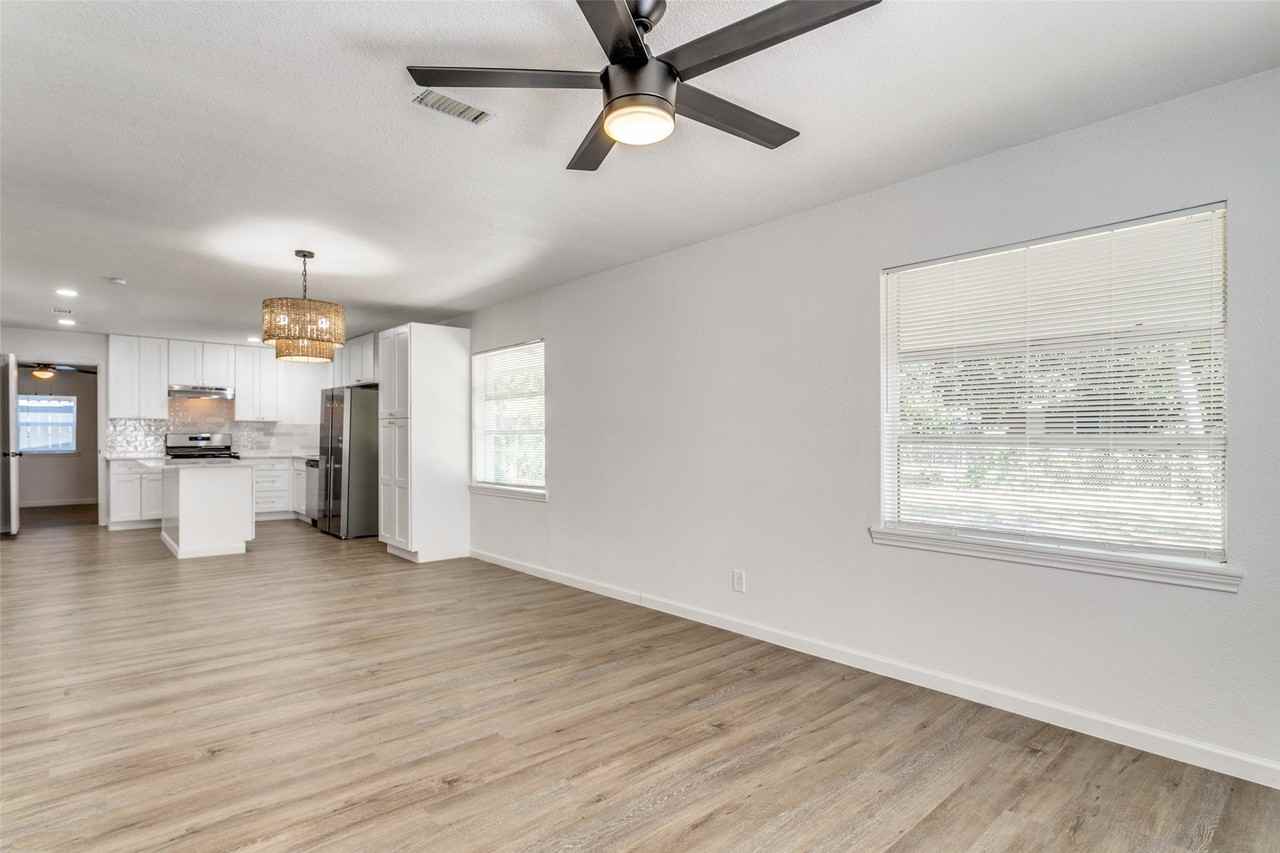 3227 San Paula Avenue - Photo 3 of 12