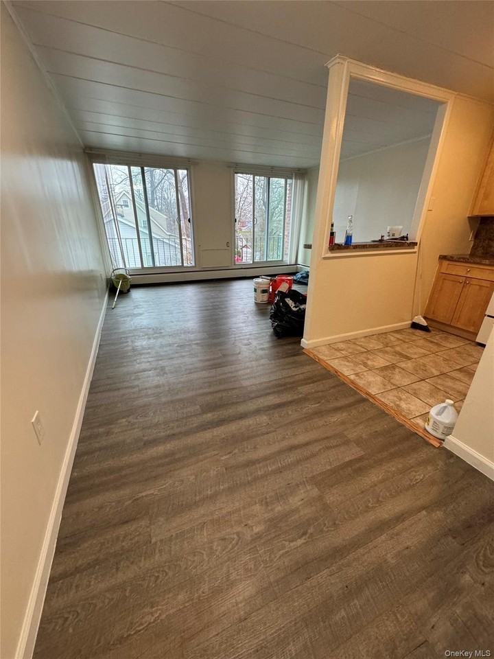 121 Vincent Ave - Photo 3 of 19