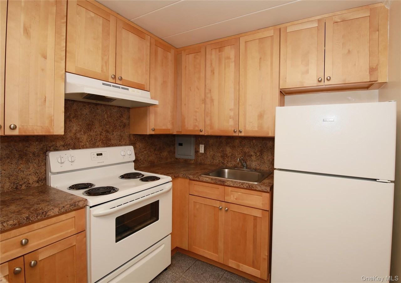 121 Vincent Ave - Photo 6 of 19