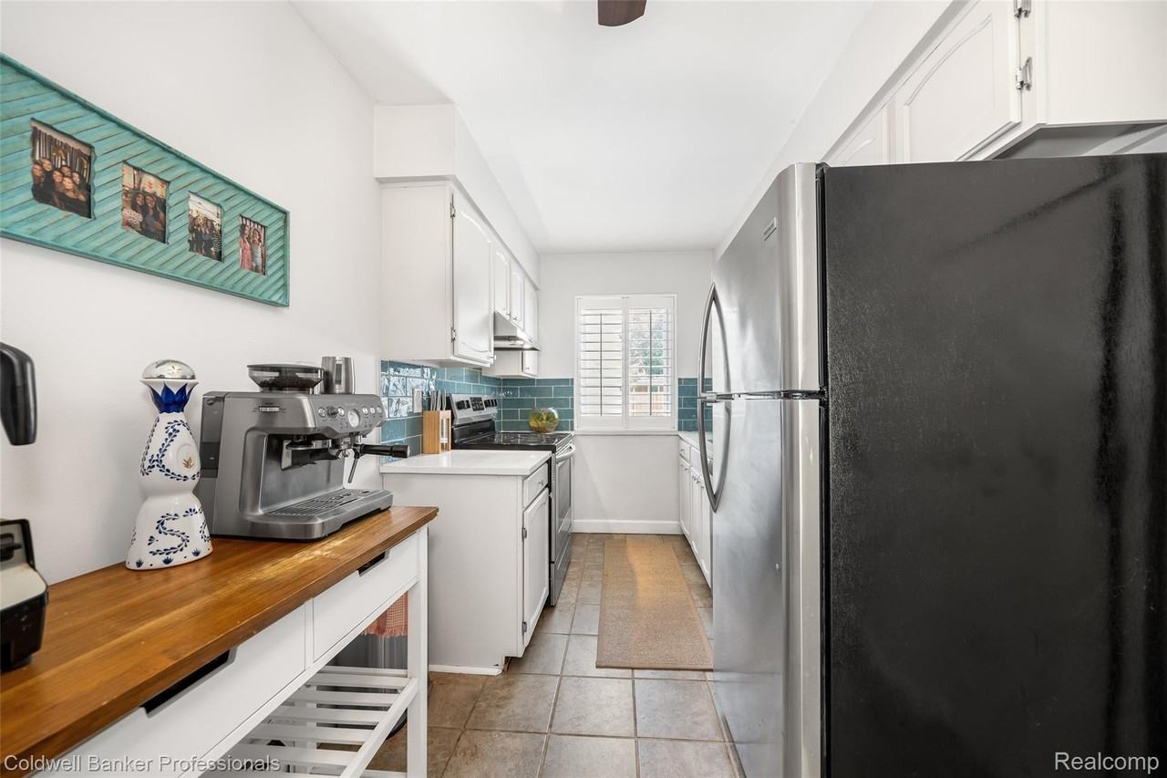 1721 E 14 Mile Rd - Photo 6 of 17