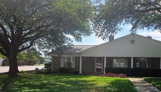 801 Livingston Dr - Photo 1 of 1