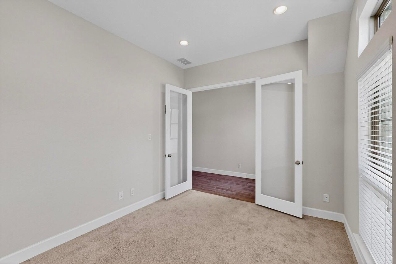 1419 Misty Pasture Way - Photo 7 of 40