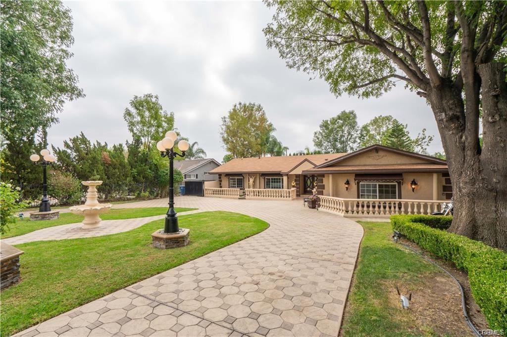 18834 Devonshire Street - Photo 2 of 39