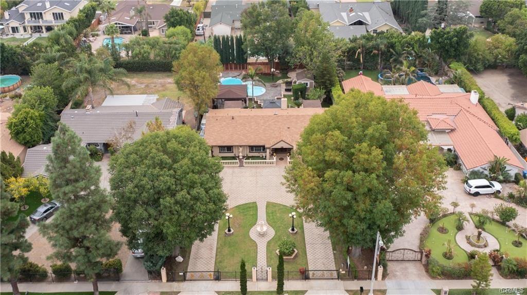 18834 Devonshire Street - Photo 5 of 39