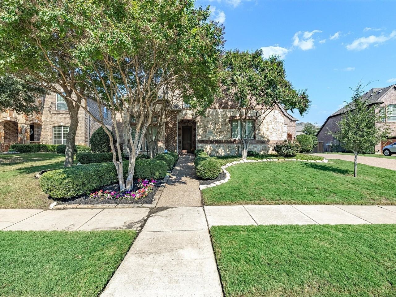 2229 Alisa Lane - Photo 3 of 40