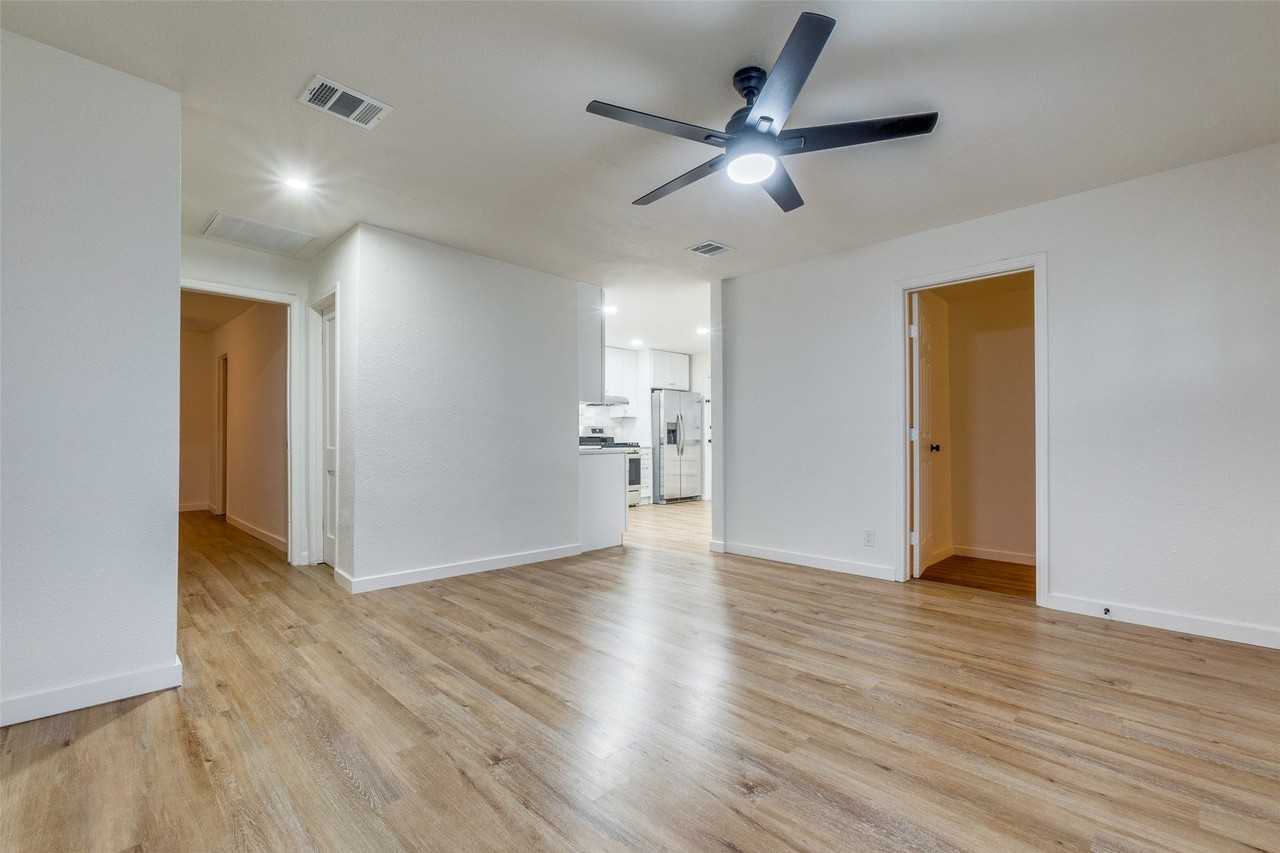 2342 Healey Dr - Photo 3 of 13