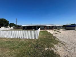 featured image of 18049 Cindys Ln