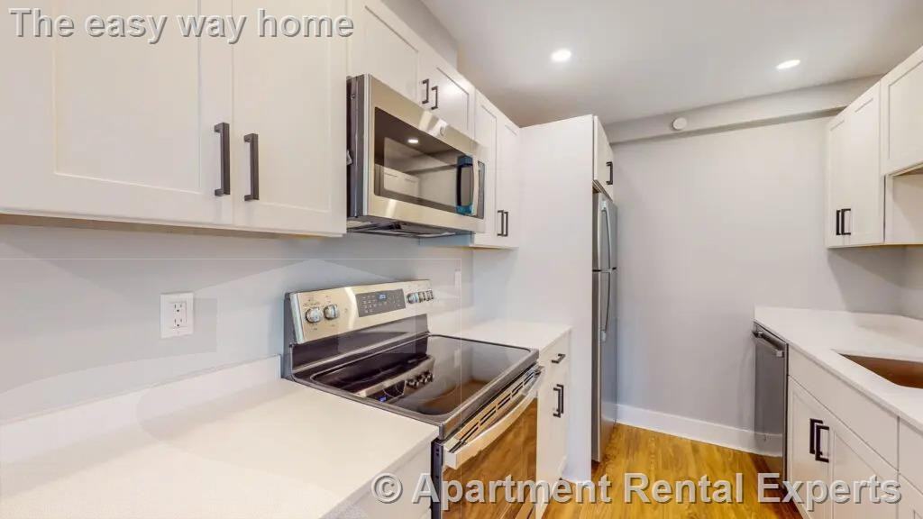 132 Sherman St #1 - Photo 4 of 29