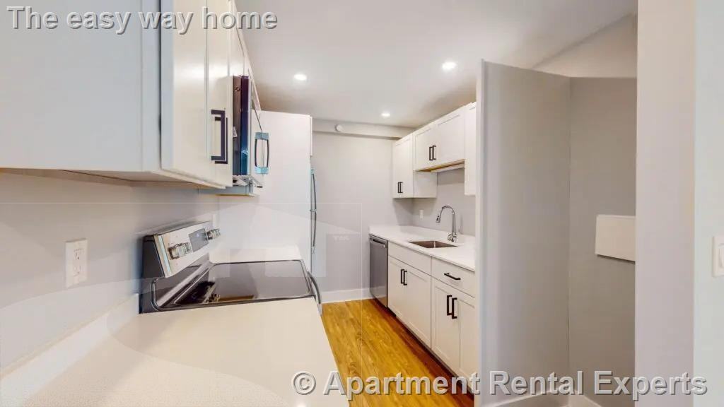 132 Sherman St #1 - Photo 5 of 29