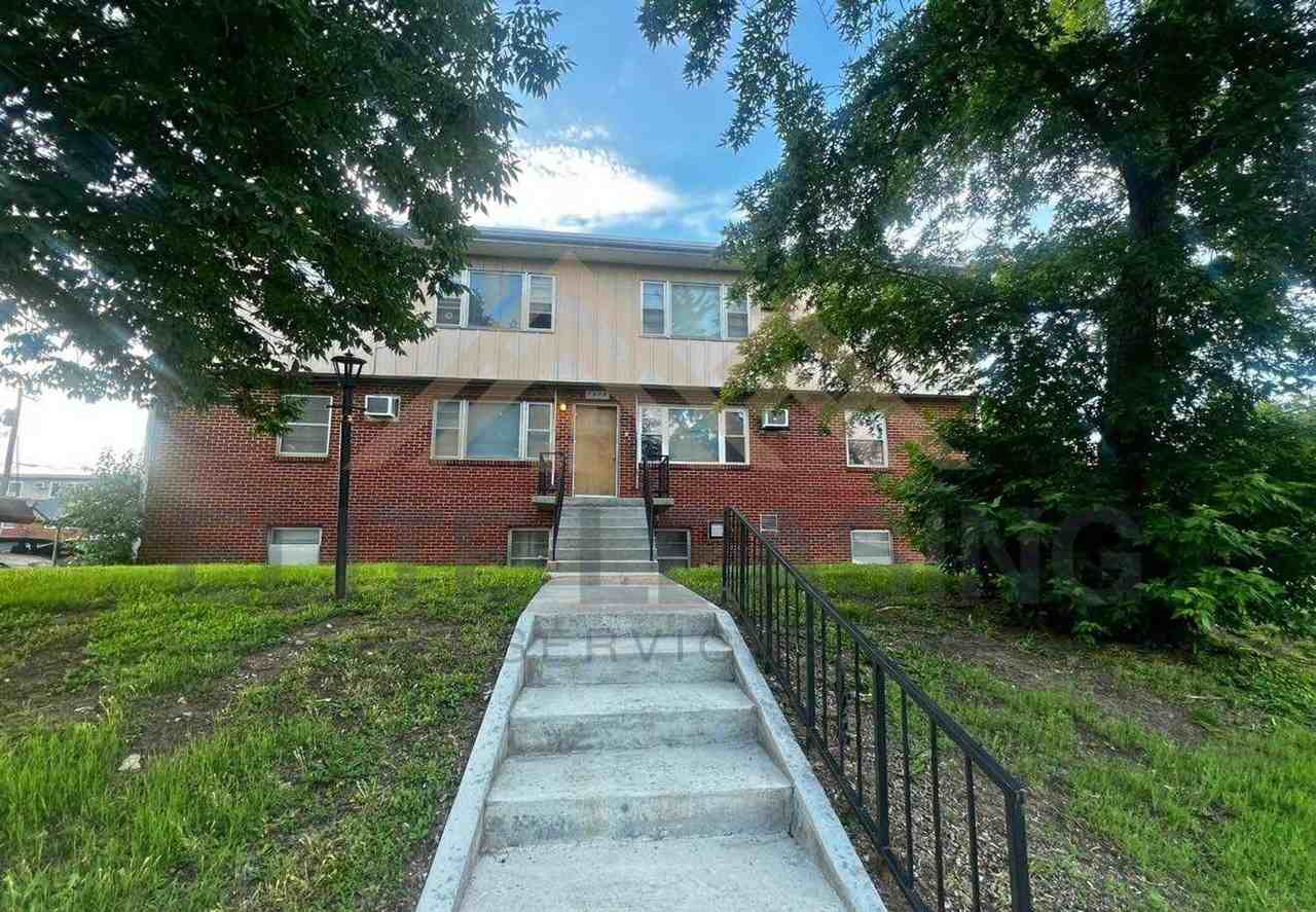 5206 SW 23rd St. - Photo 7 of 12