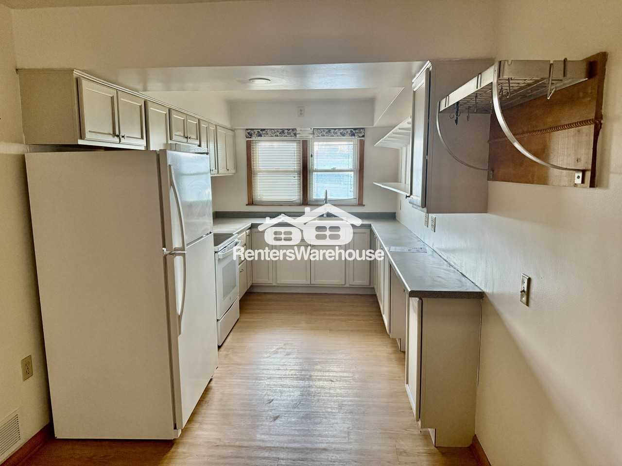 11708 Highway 55 - Photo 4 of 28