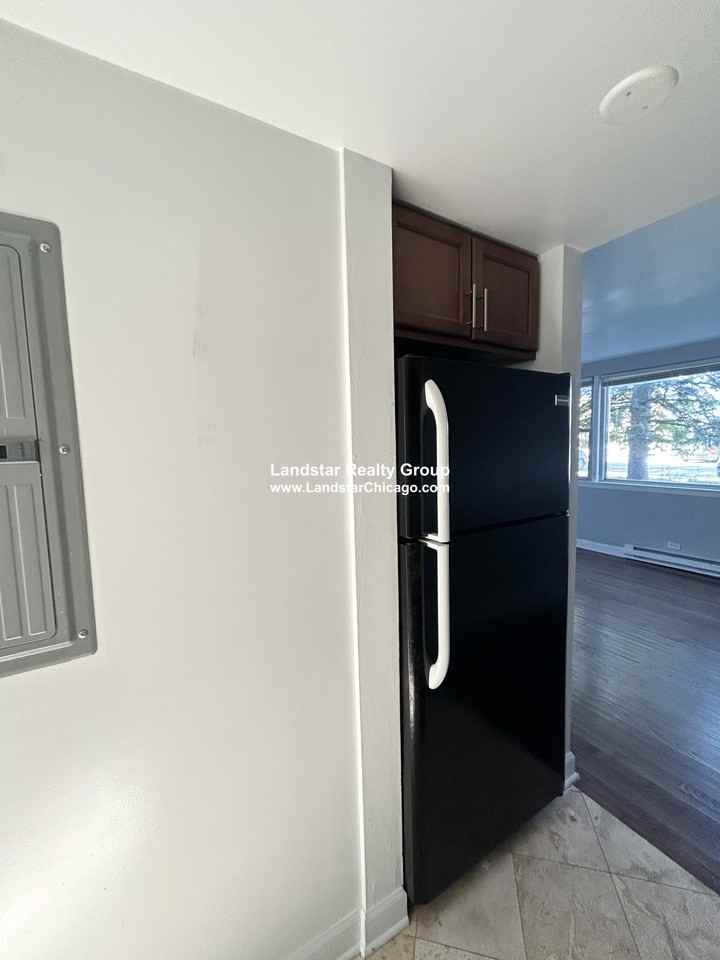 7628 N Milwaukee Ave #1B - Photo 5 of 9