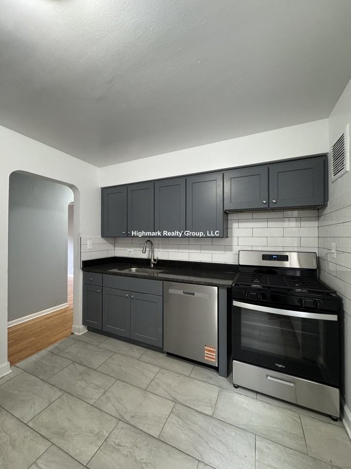 2752 W North Shore Ave #1WW