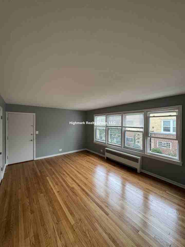 2752 W North Shore Ave #1WW - Photo 4 of 11