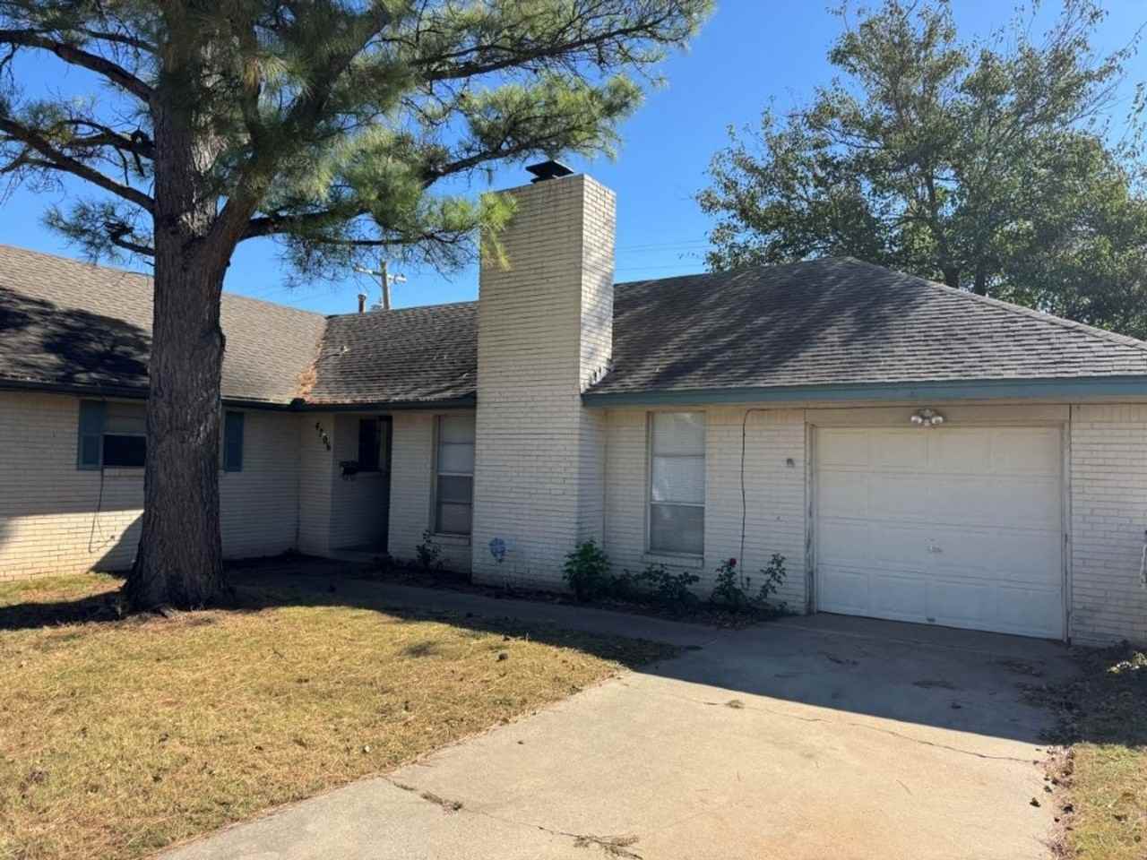 4706 Northwest 26th Street - Photo 2 of 13