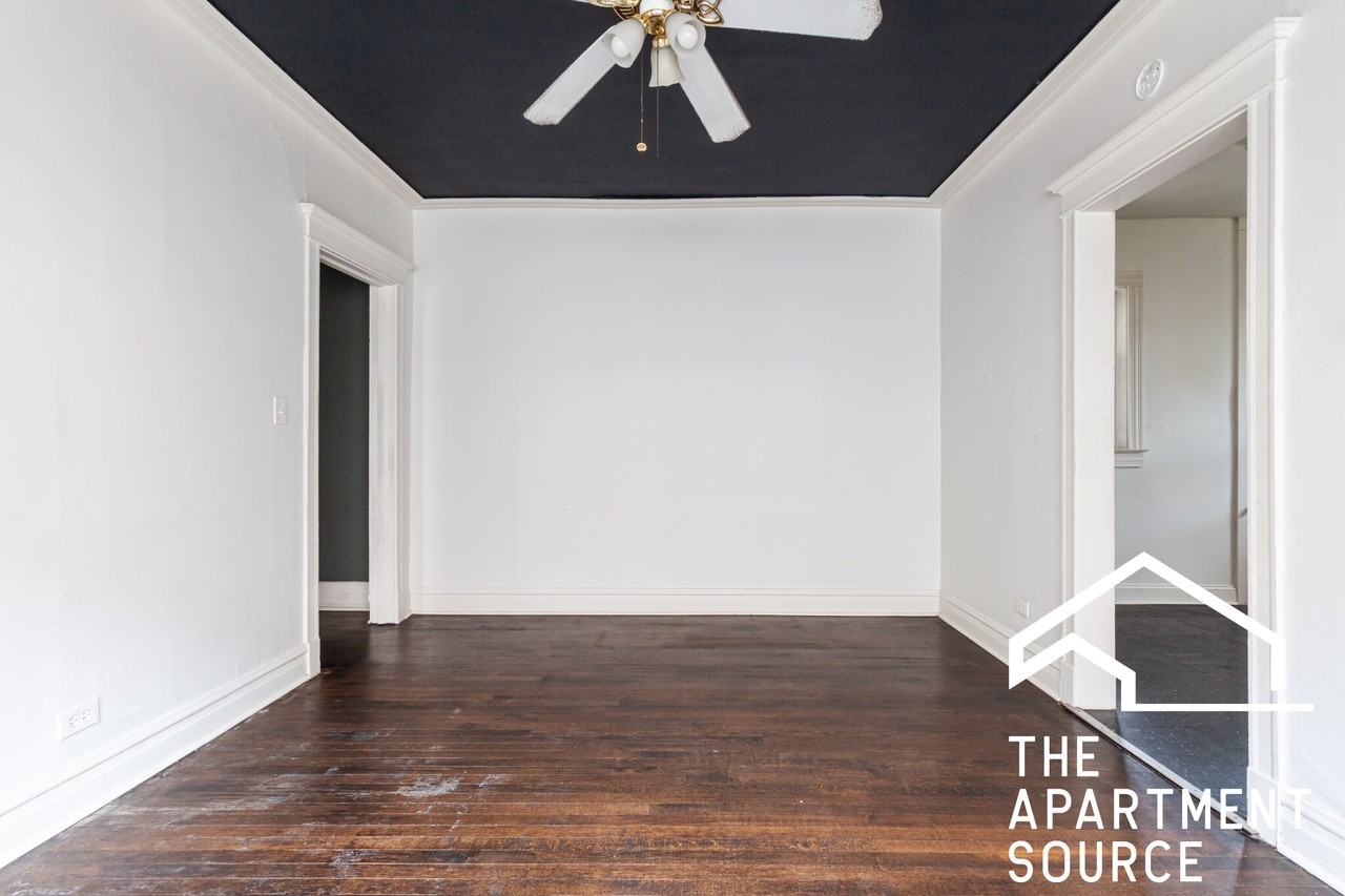 4112 N Broadway St #2 - Photo 5 of 12