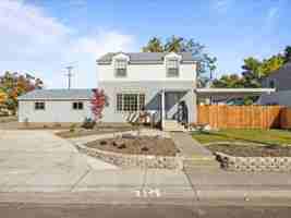 featured image of 910 Torbett St