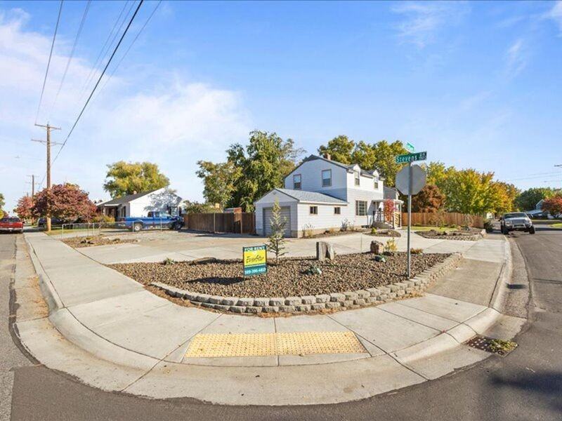 910 Torbett St - Photo 2 of 37