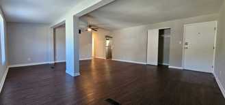 Spacious 2 bedroom 2 bath apartments in Harrison Township! - Photo 1 of 1