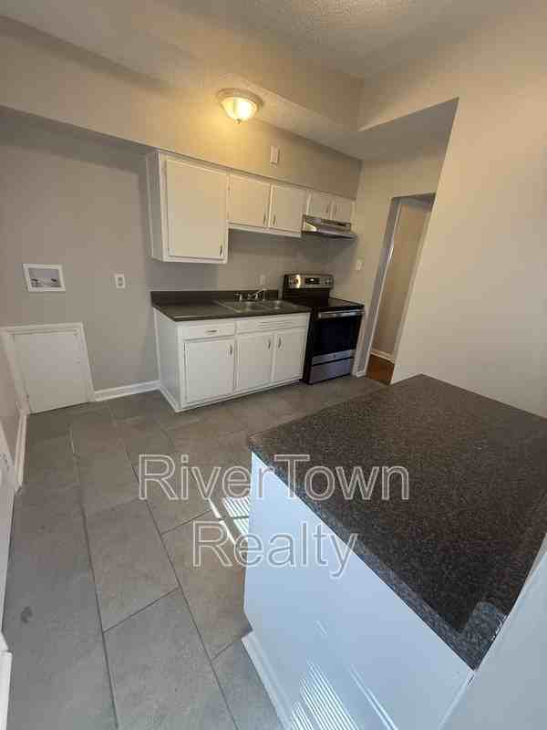 3645 Hendricks Cv - Photo 5 of 12