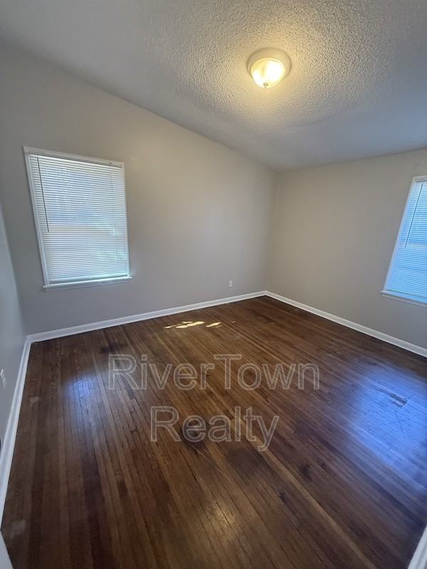 3645 Hendricks Cv - Photo 6 of 12