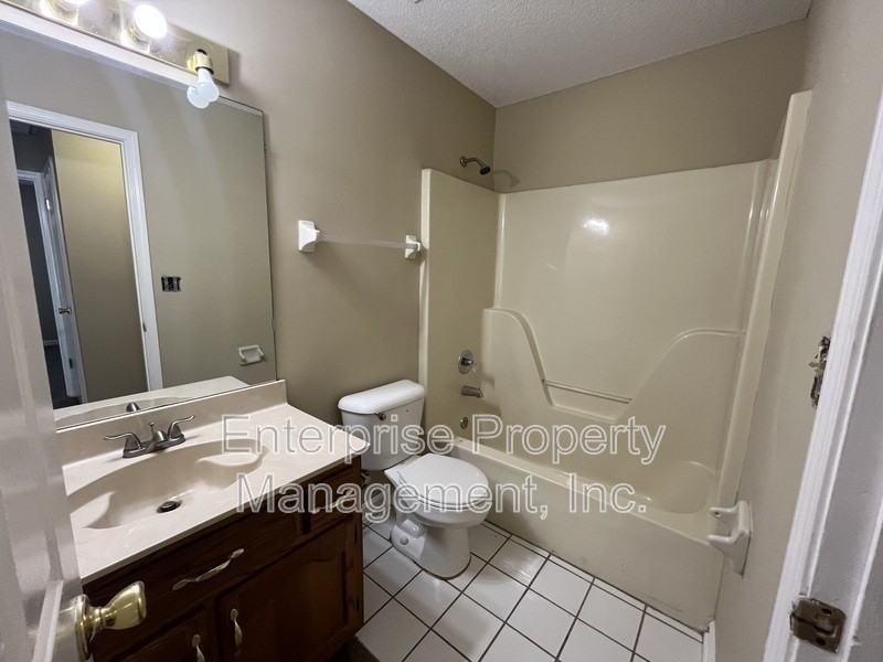 3977 Angelace Cv - Photo 6 of 11